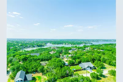 2100 Sabine Street, Granbury, TX 76048 - Photo 10