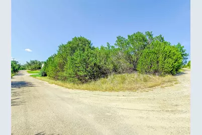 2100 Sabine Street, Granbury, TX 76048 - Photo 4