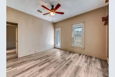 609 E Monterey Street, Denison, TX 75021 - Photo 4