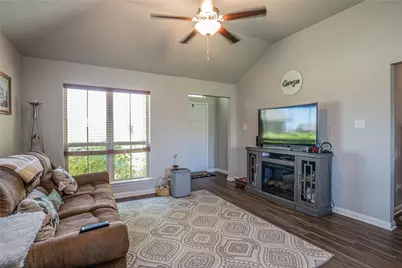 4028 Bravo Ranch Road, Waco, TX 76705 - Photo 2