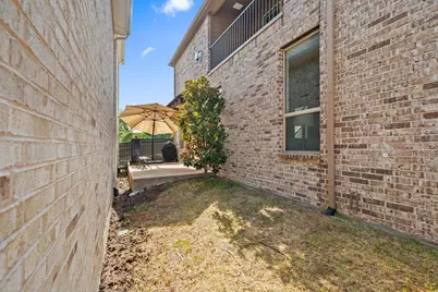 744 Patriot Lane, Irving, TX 75060 - Photo 32