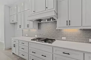 619 Stonehollow Dr, Shady Shores, TX 76208 - Photo 18