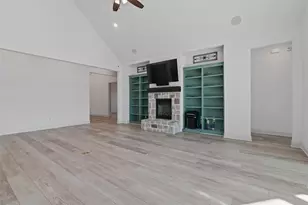 619 Stonehollow Dr, Shady Shores, TX 76208 - Photo 10