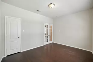 937 King George Ln, Savannah, TX 76227 - Photo 12