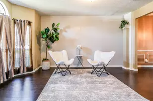 2812 Ventanna Dr, Mesquite, TX 75181 - Photo 2