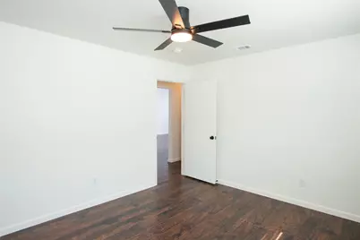 2214 Roundrock Drive, Carrollton, TX 75007 - Photo 14