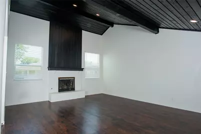 2214 Roundrock Drive, Carrollton, TX 75007 - Photo 8