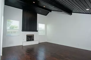 2214 Roundrock Dr, Carrollton, TX 75007 - Photo 8