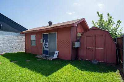 2214 Roundrock Drive, Carrollton, TX 75007 - Photo 22