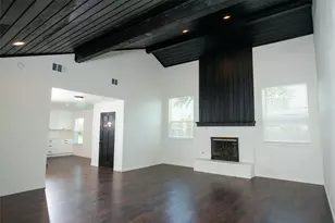 2214 Roundrock Dr, Carrollton, TX 75007 - Photo 6