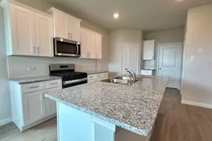 4369 Mill Stream Ln, Fort Worth, TX 76036 - Photo 2