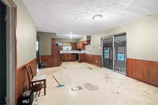 410 Ellis Ave, Red Oak, TX 75154 - Photo 10