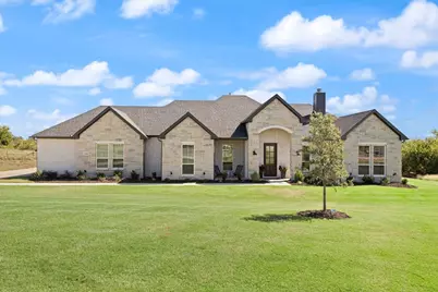 1028 Gatlin Circle, Springtown, TX 76082 - Photo 1