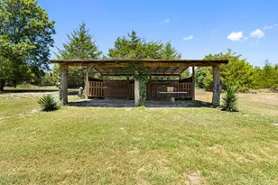 335 County Rd 4524, Whitewright, TX 75491 - Photo 34