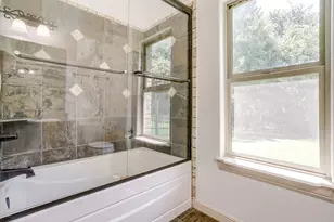 10400 Legacy Estates Dr, Burleson, TX 76028 - Photo 24