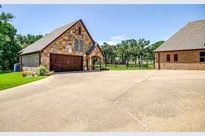 10400 Legacy Estates Drive, Burleson, TX 76028 - Photo 40