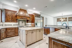 10400 Legacy Estates Dr, Burleson, TX 76028 - Photo 10