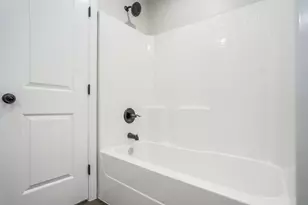 8855 County Rd 107, Grandview, TX 76050 - Photo 22