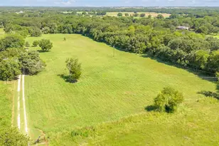 8855 County Rd 107, Grandview, TX 76050 - Photo 34