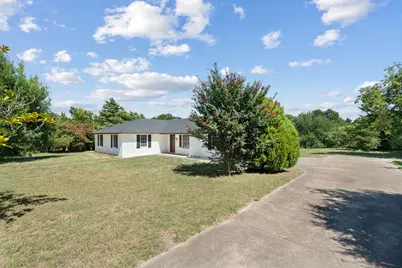 102 Lakecrest Place, Waxahachie, TX 75165 - Photo 2