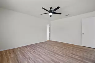 102 Lakecrest Pl, Waxahachie, TX 75165 - Photo 20