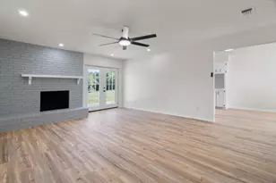 102 Lakecrest Pl, Waxahachie, TX 75165 - Photo 12