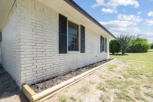 102 Lakecrest Pl, Waxahachie, TX 75165 - Photo 26