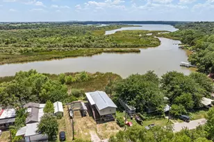 2637 Shoreline Ct, Weatherford, TX 76087 - Photo 2