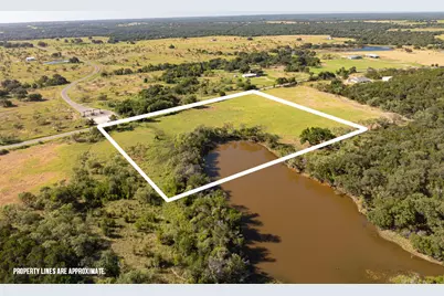 4171 Pleasant Valley Road, Mineral Wells, TX 76067 - Photo 2