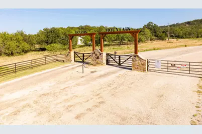 4171 Pleasant Valley Road, Mineral Wells, TX 76067 - Photo 12