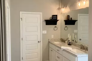 1610 Summercrest Dr, Cleburne, TX 76033 - Photo 12