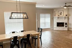 1610 Summercrest Dr, Cleburne, TX 76033 - Photo 6