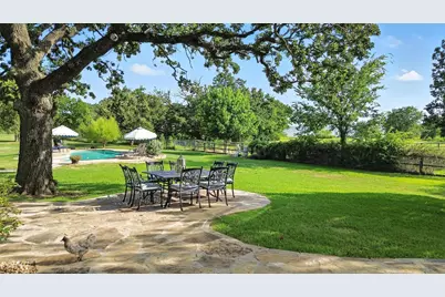 294 Wolfcreek Road, Valley View, TX 76272 - Photo 32