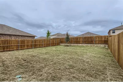 9121 Flowering Dogwood Lane, McKinney, TX 75071 - Photo 4