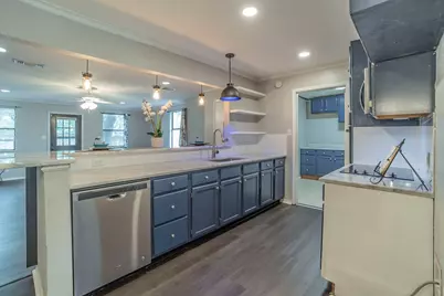 604 SE 27th Avenue, Mineral Wells, TX 76067 - Photo 1