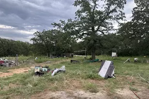 202 Salt Creek Rd, Springtown, TX 76082 - Photo 26