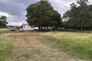 202 Salt Creek Rd, Springtown, TX 76082 - Photo 2