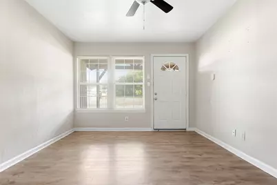 1320 Longview Street, Mesquite, TX 75149 - Photo 4