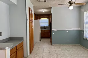 408 NW Douglas St, Burleson, TX 76028 - Photo 10