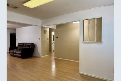 408 NW Douglas Street, Burleson, TX 76028 - Photo 4