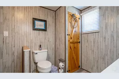 6606 Dayla Court, Granbury, TX 76049 - Photo 28