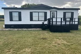 9057 W Odneal Rd, Krum, TX 76249 - Photo 1