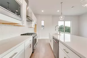 921 Ash Rd, Plano, TX 75075 - Photo 8