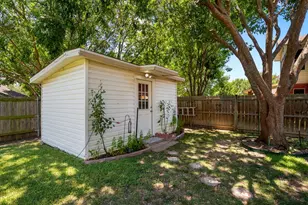 5325 Chessie Cir, Haltom City, TX 76137 - Photo 32