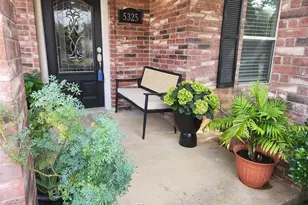 5325 Chessie Cir, Haltom City, TX 76137 - Photo 2