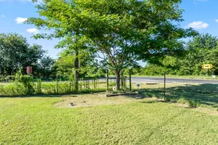 6338 Fm 933, Blum, TX 76627 - Photo 32