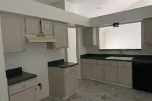 1928 Helen Ln, Lewisville, TX 75067 - Photo 2