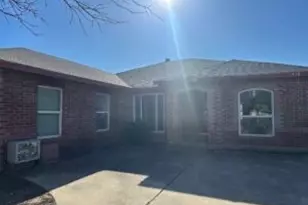 1928 Helen Ln, Lewisville, TX 75067 - Photo 1