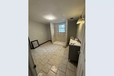 205 W Bond Street, Denison, TX 75020 - Photo 8