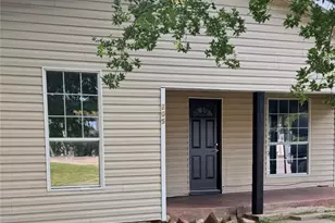 205 W Bond St, Denison, TX 75020 - Photo 2